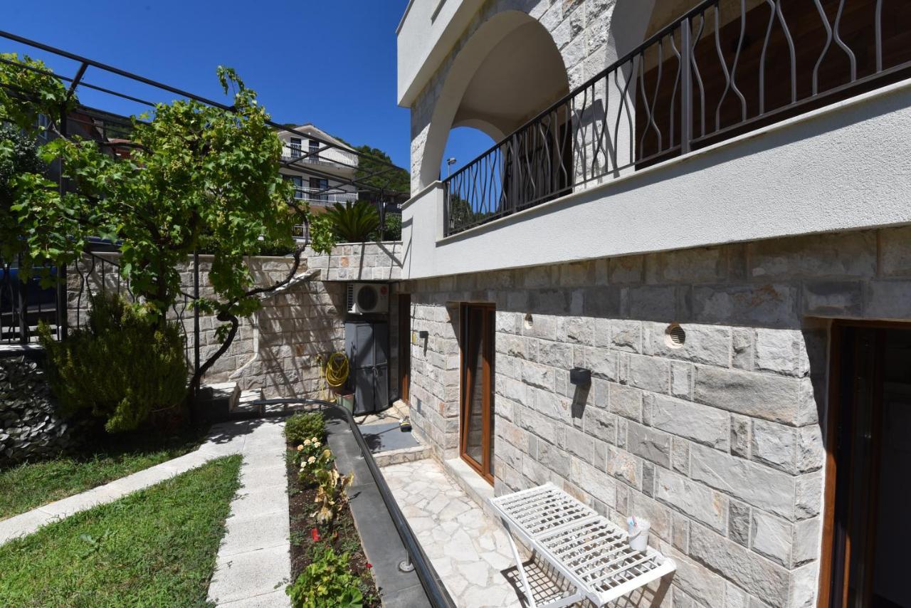 Buba Guest House Budva Eksteriør billede
